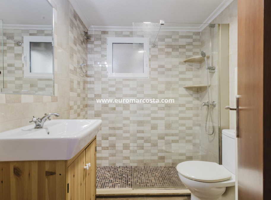 Venta - Apartamento / piso - Torrevieja - TORREVIEJA