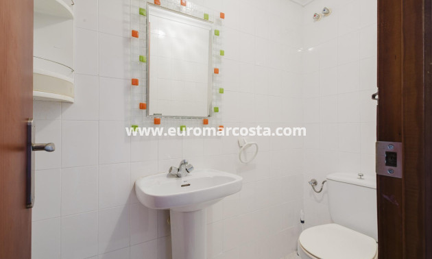 Venta - Apartamento / piso - Torrevieja - TORREVIEJA