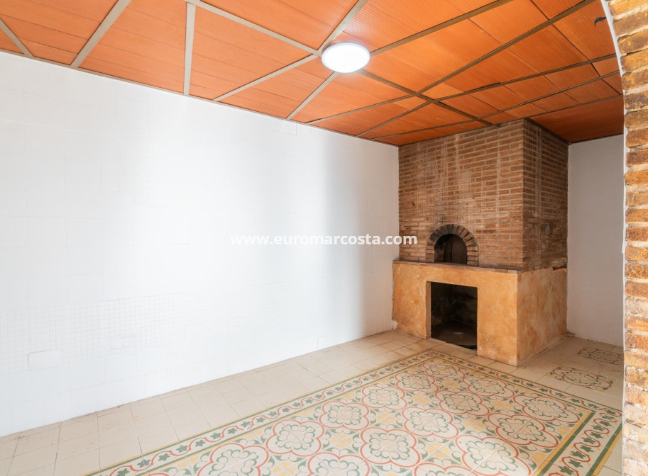 Sale - Villa - Torrevieja - TORREVIEJA