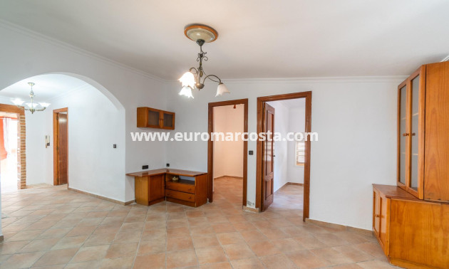 Sale - Villa - Torrevieja - TORREVIEJA