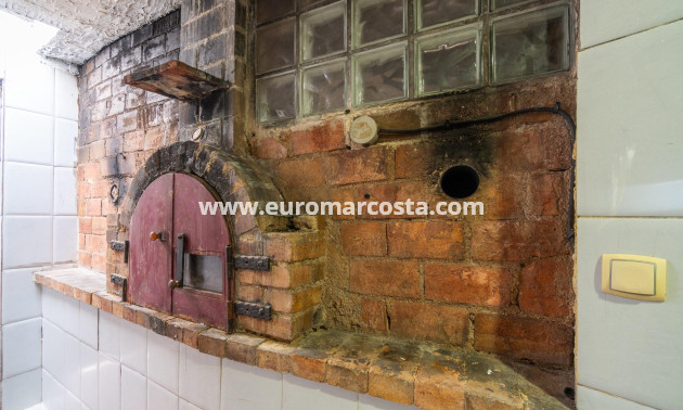 Sale - Villa - Torrevieja - TORREVIEJA