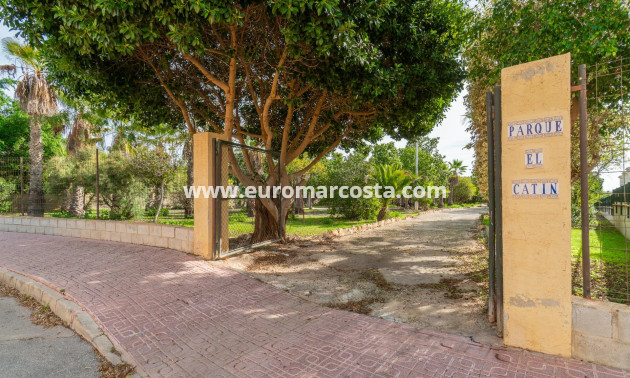 Sale - Villa - Torrevieja - TORREVIEJA