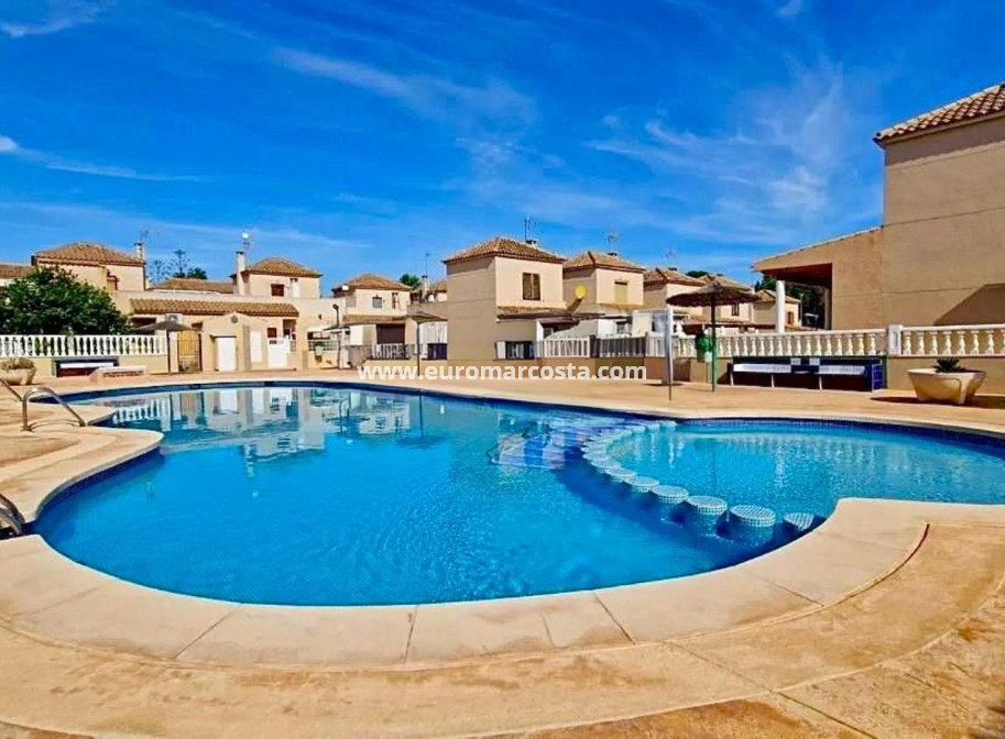 Sale - Townhouse - Torrevieja - TORREVIEJA
