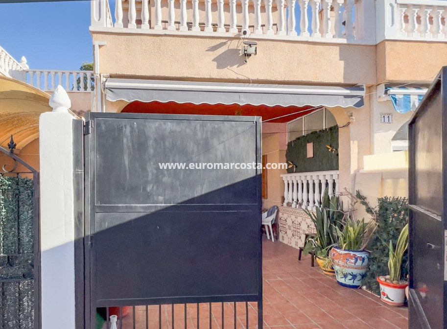 Sale - Townhouse - Torrevieja - TORREVIEJA