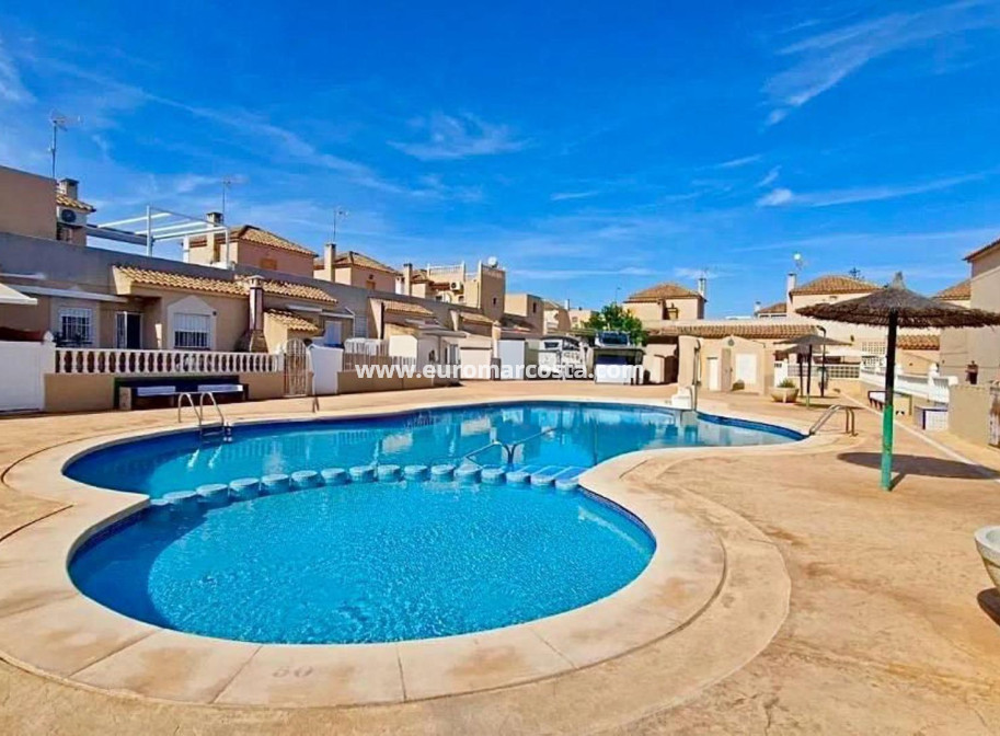 Sale - Townhouse - Torrevieja - TORREVIEJA