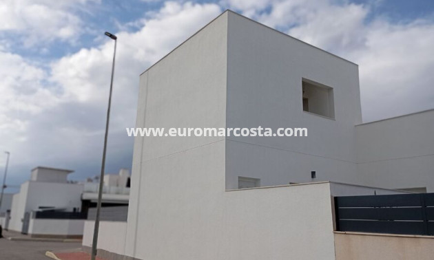 Objekte zum Wiederverkauf - Villa freitstehend - Daya Vieja