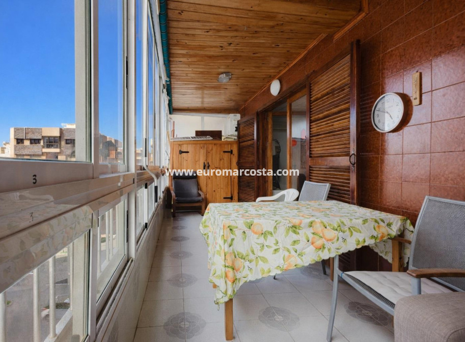 Objekte zum Wiederverkauf - Wohnung - Torrevieja - TORREVIEJA