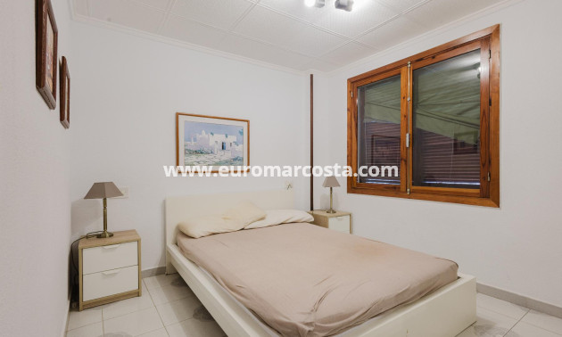 Objekte zum Wiederverkauf - Wohnung - Torrevieja - TORREVIEJA