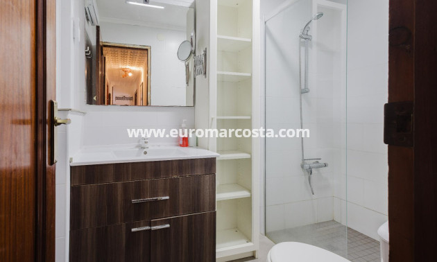 Objekte zum Wiederverkauf - Wohnung - Torrevieja - TORREVIEJA