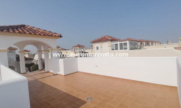 Venta - Villa Detached - Algorfa