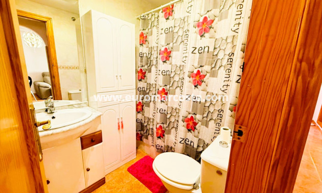 Venta - Apartamento / piso - Torrevieja - TORREVIEJA