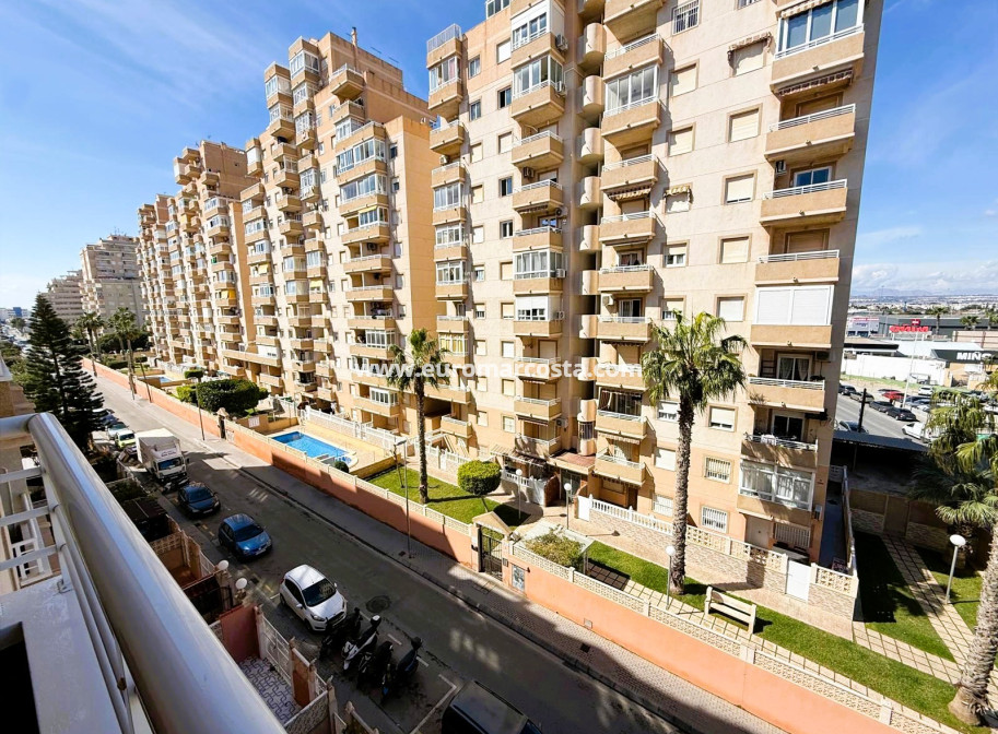 Venta - Apartamento / piso - Torrevieja - TORREVIEJA