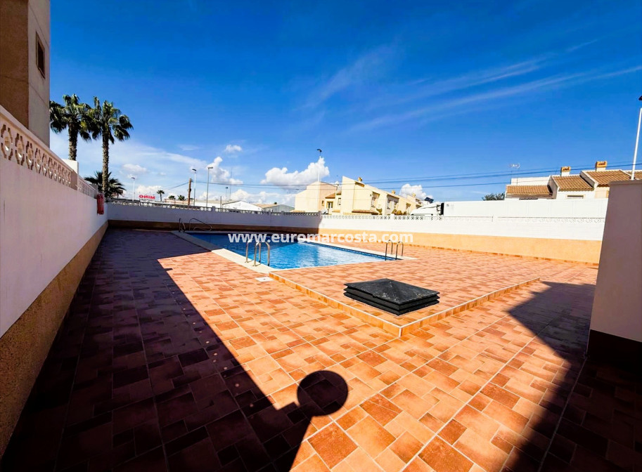 Venta - Apartamento / piso - Torrevieja - TORREVIEJA