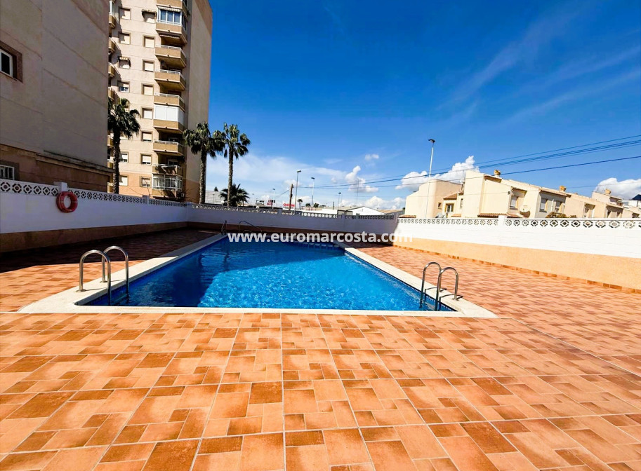 Venta - Apartamento / piso - Torrevieja - TORREVIEJA