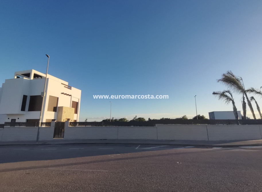 New Build - Villa - Los Montesinos