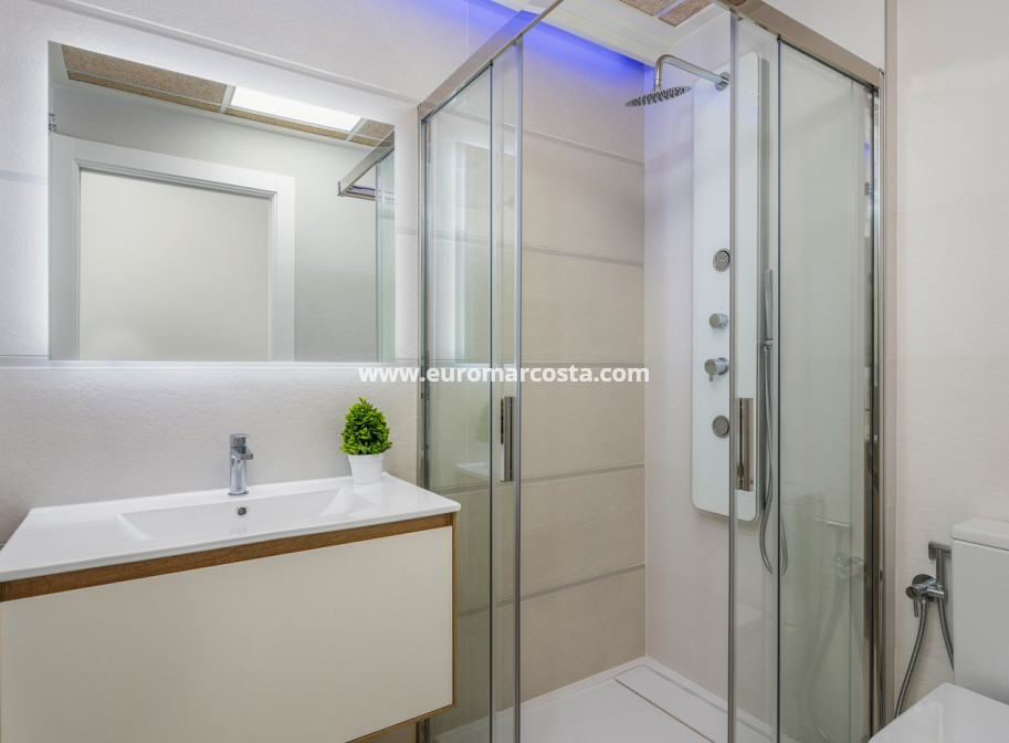 Nueva construcción  - Bungalow - Torrevieja - TORREVIEJA