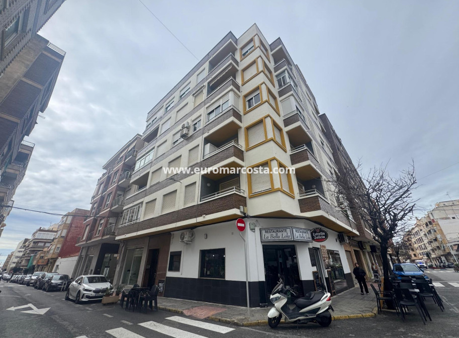 Sale - Apartment / flat - Torrevieja - Muelle Pesquero