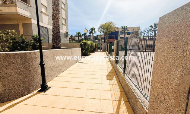 Objekte zum Wiederverkauf - Wohnung - Guardamar del Segura - Puerto Deportivo