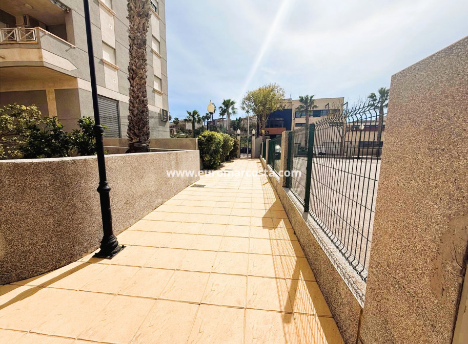 Objekte zum Wiederverkauf - Wohnung - Guardamar del Segura - Puerto Deportivo