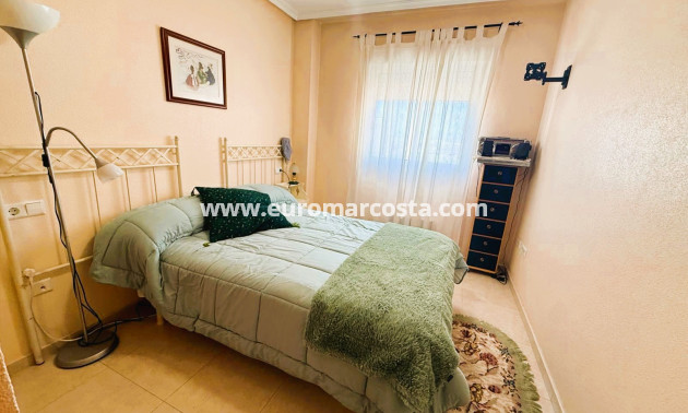 Objekte zum Wiederverkauf - Wohnung - Guardamar del Segura - Puerto Deportivo