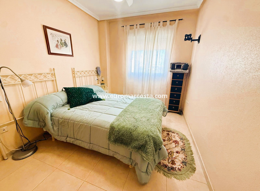 Objekte zum Wiederverkauf - Wohnung - Guardamar del Segura - Puerto Deportivo