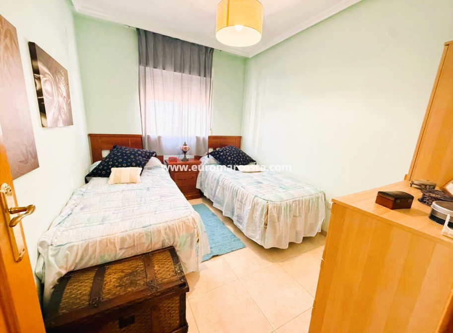 Objekte zum Wiederverkauf - Wohnung - Guardamar del Segura - Puerto Deportivo