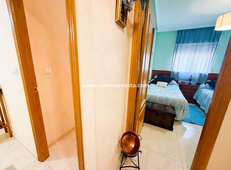 Objekte zum Wiederverkauf - Wohnung - Guardamar del Segura - Puerto Deportivo