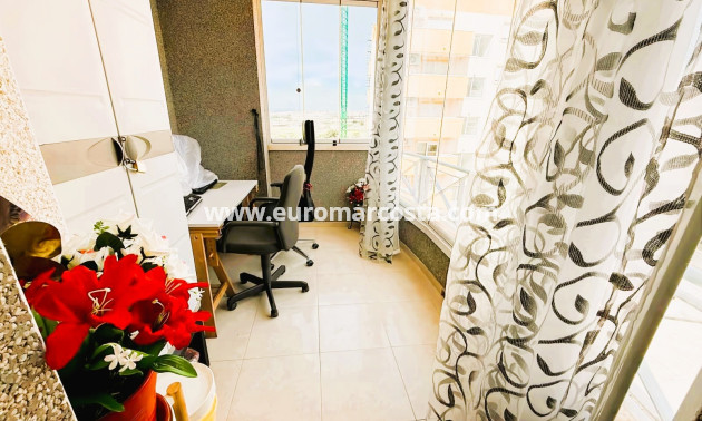 Objekte zum Wiederverkauf - Wohnung - Guardamar del Segura - Puerto Deportivo