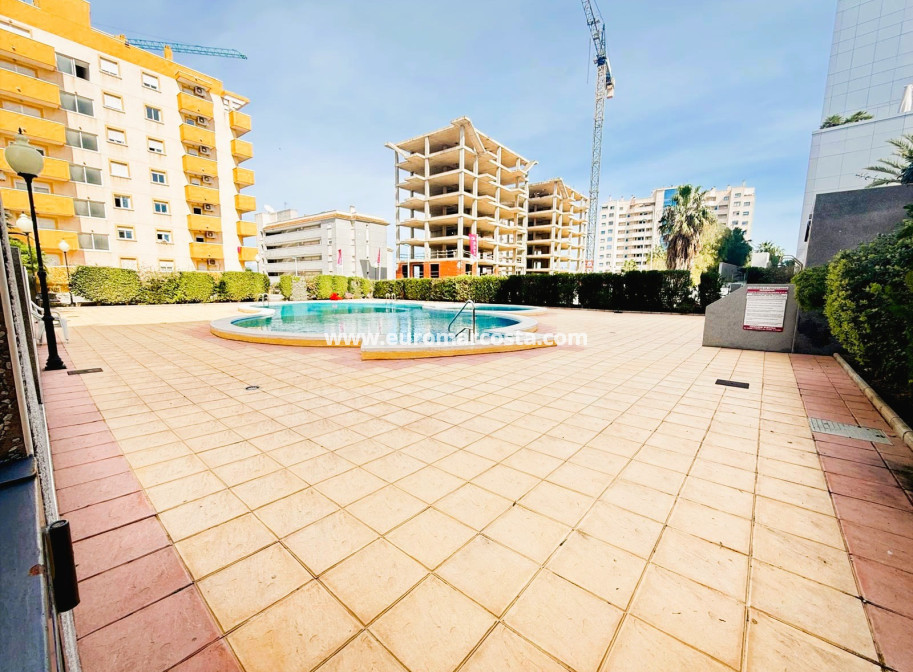 Objekte zum Wiederverkauf - Wohnung - Guardamar del Segura - Puerto Deportivo