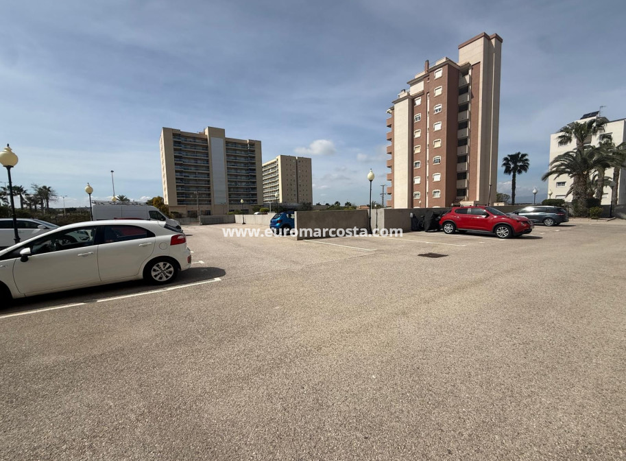 Objekte zum Wiederverkauf - Wohnung - Guardamar del Segura - Puerto Deportivo