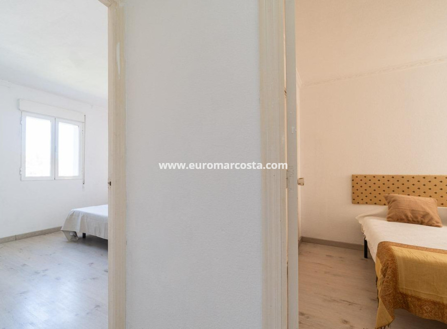 Sale - Apartment / flat - Torrevieja - TORREVIEJA