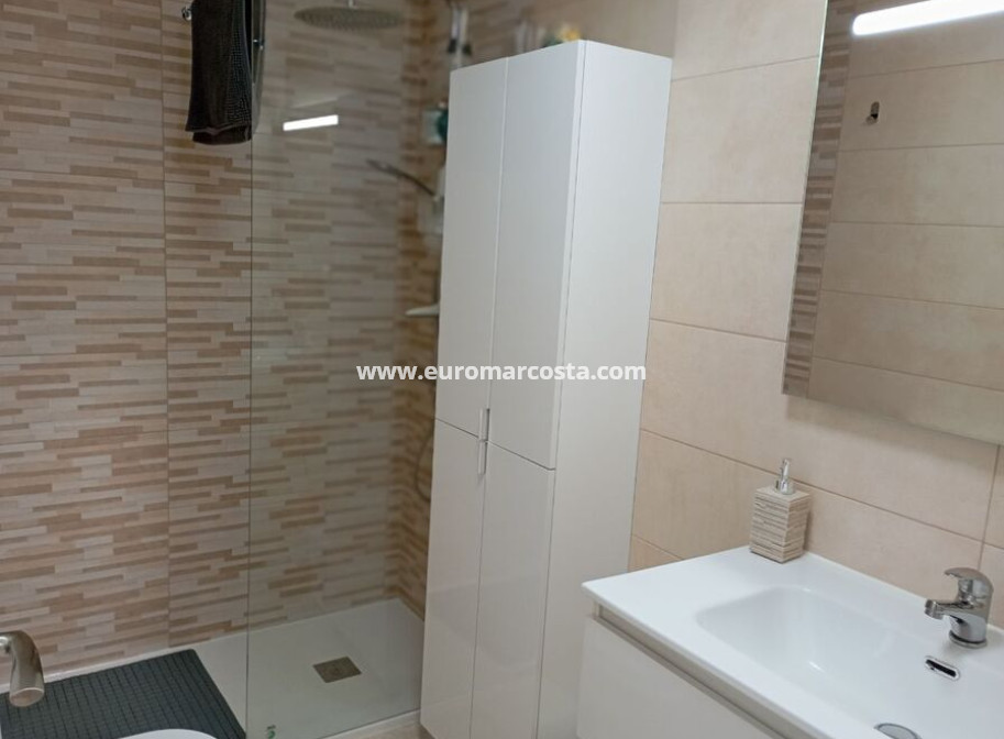 Sale - Townhouse - Daya Vieja