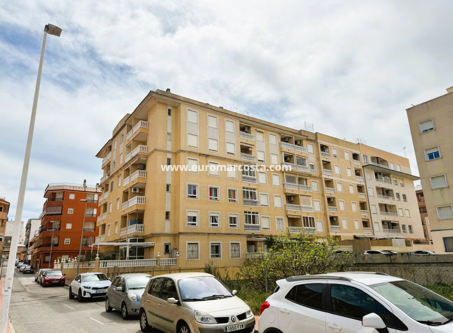 Sale - Apartment / flat - Guardamar del Segura