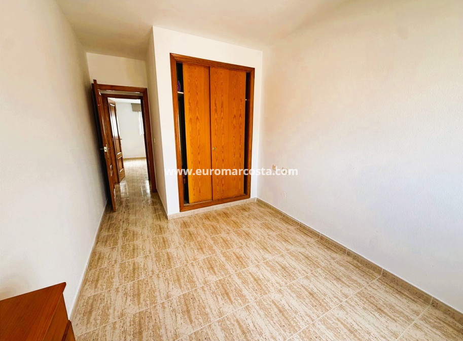 Sale - Apartment / flat - Guardamar del Segura