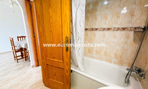 Sale - Apartment / flat - Guardamar del Segura