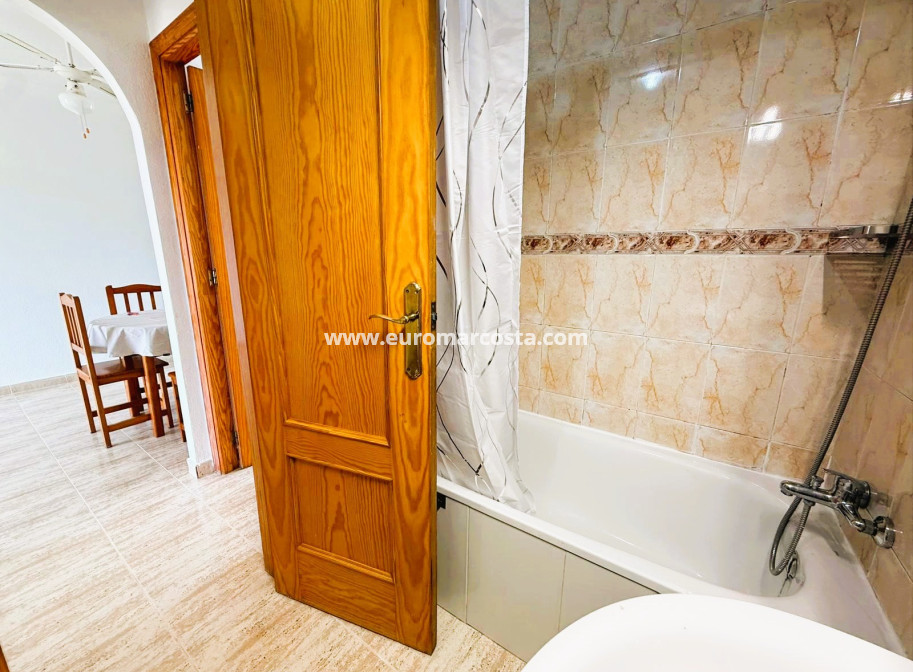 Sale - Apartment / flat - Guardamar del Segura
