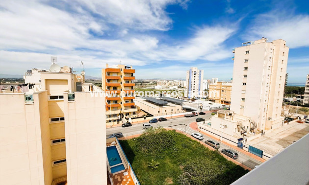 Sale - Apartment / flat - Guardamar del Segura