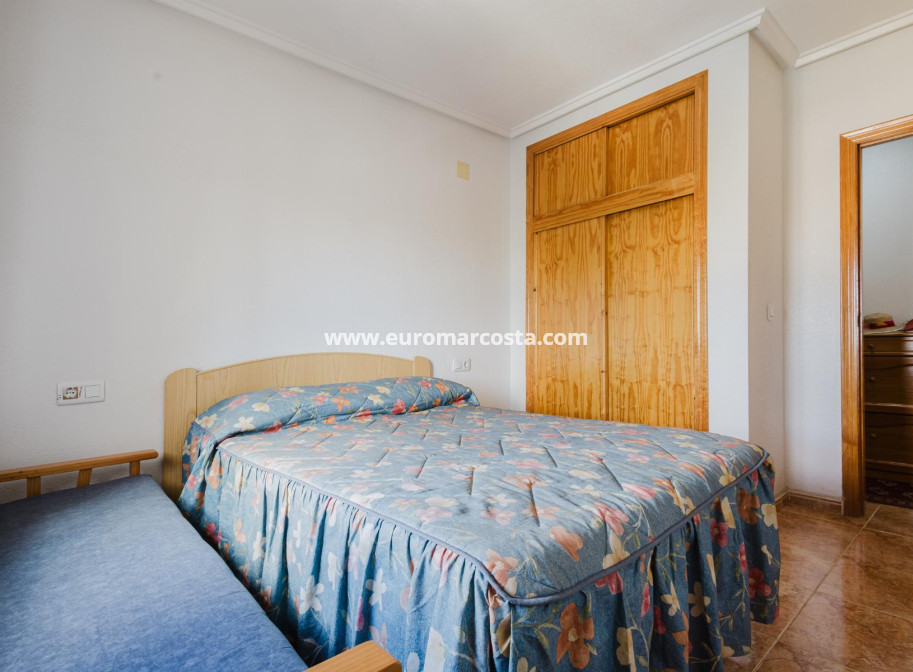 Venta - Apartamento / piso - Torrevieja - TORREVIEJA