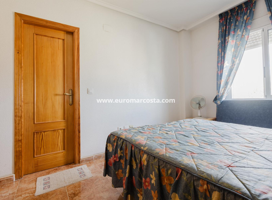 Venta - Apartamento / piso - Torrevieja - TORREVIEJA