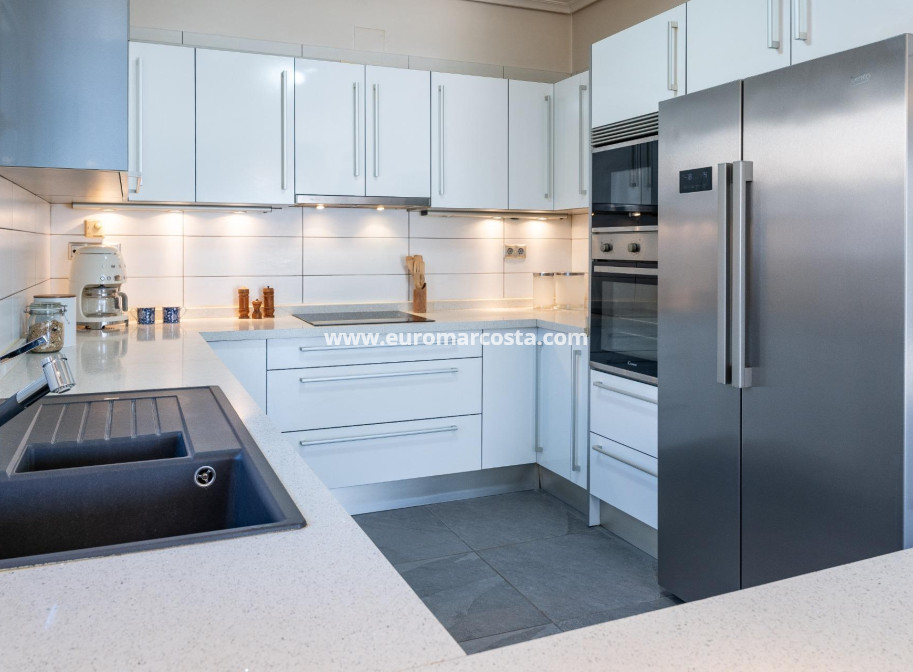 Sale - Villa - Orihuela Costa