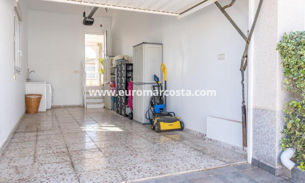 Sale - Villa - Orihuela Costa