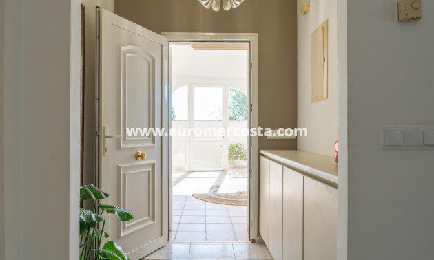 Sale - Villa - Orihuela Costa