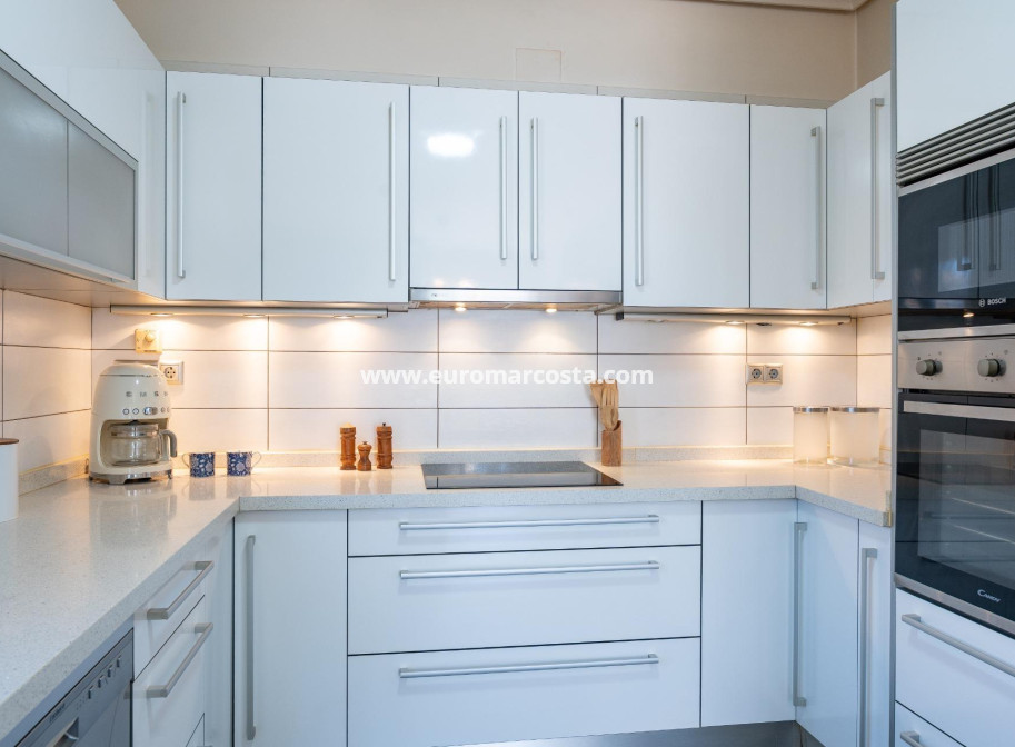 Sale - Villa - Orihuela Costa