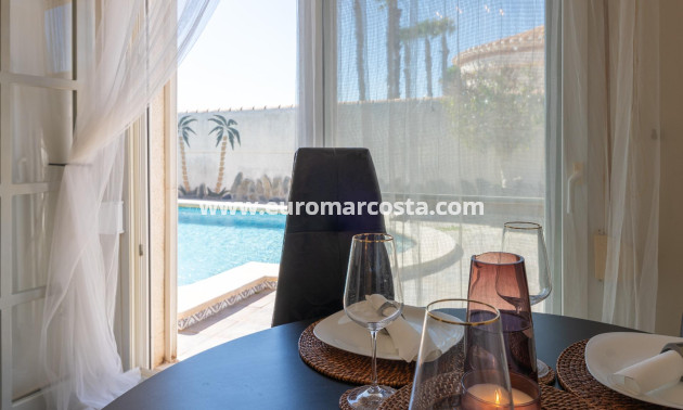 Sale - Villa - Orihuela Costa