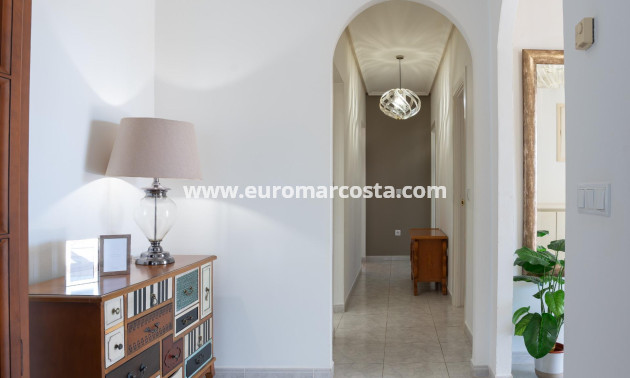Sale - Villa - Orihuela Costa