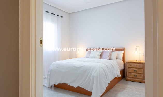 Sale - Villa - Orihuela Costa