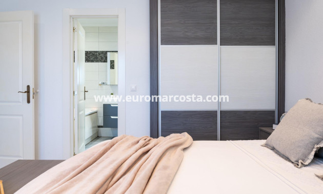 Sale - Villa - Orihuela Costa