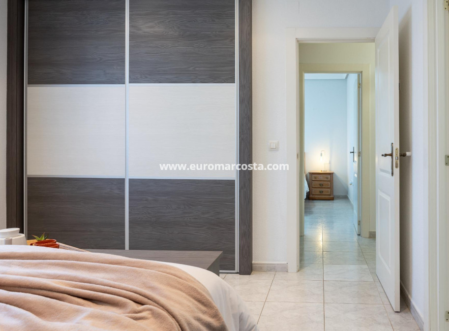 Sale - Villa - Orihuela Costa