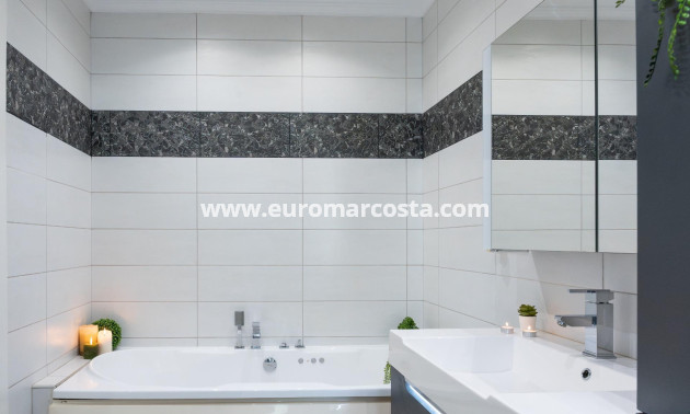 Sale - Villa - Orihuela Costa