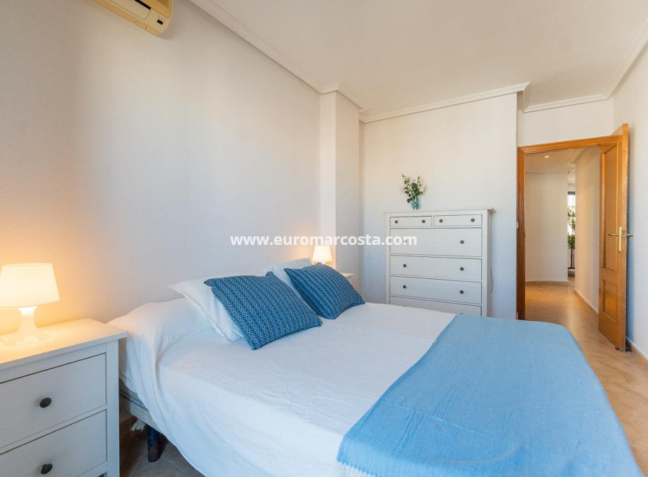 Sale - Penthouse - Torrevieja - TORREVIEJA